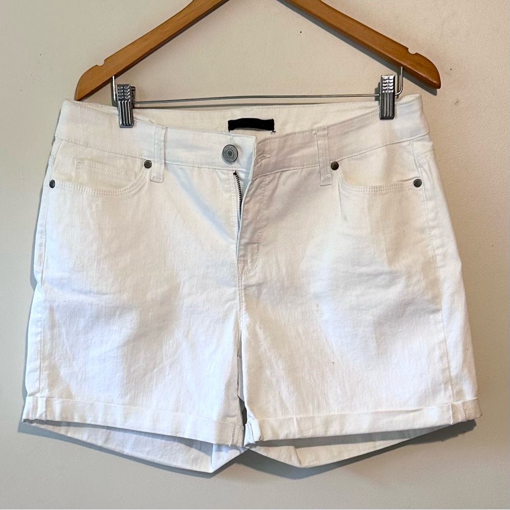 Women’s Sz 14 White Denim Shorts - Relativity